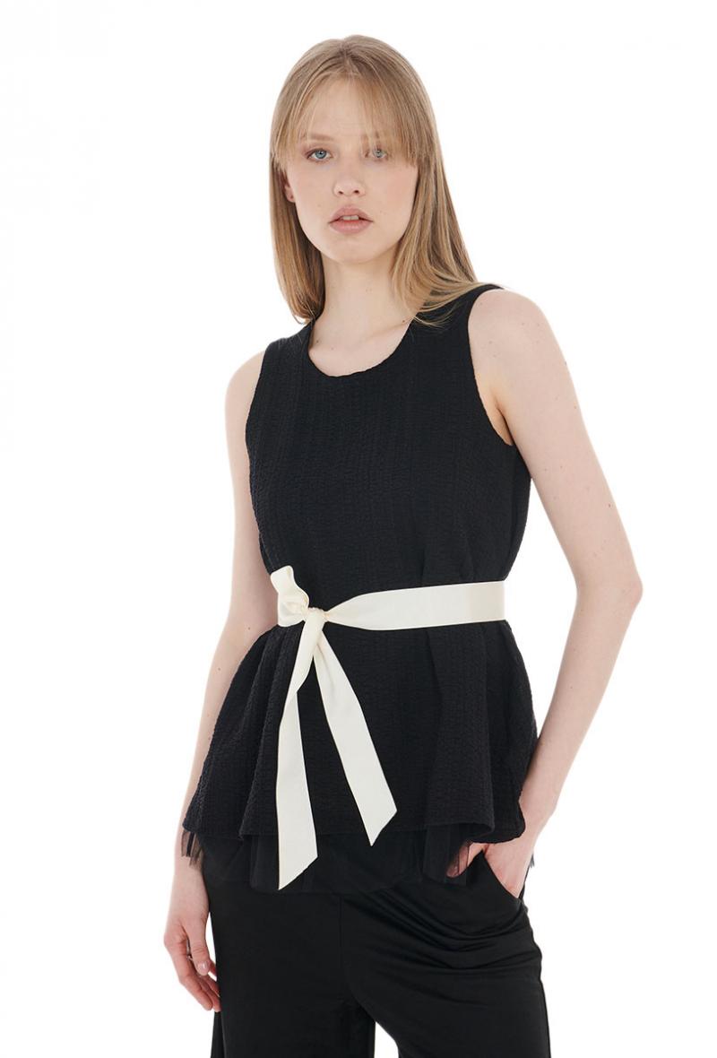 Top in crepe con balza in tulle Nero<br />(<strong>Es givien</strong>)